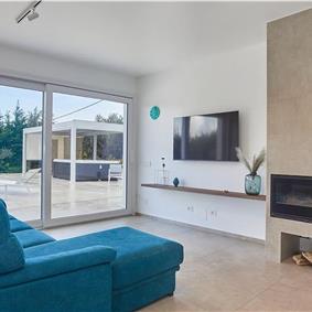 3 bedroom villa with infinity pool, jacuzzi & sauna, Castellammare del Golfo, sleeps 6